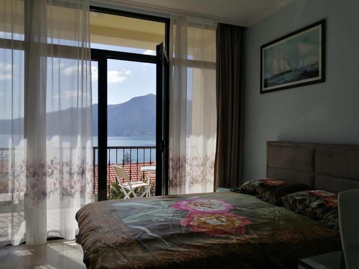 Apartments Fantasy Kotor Exterior photo