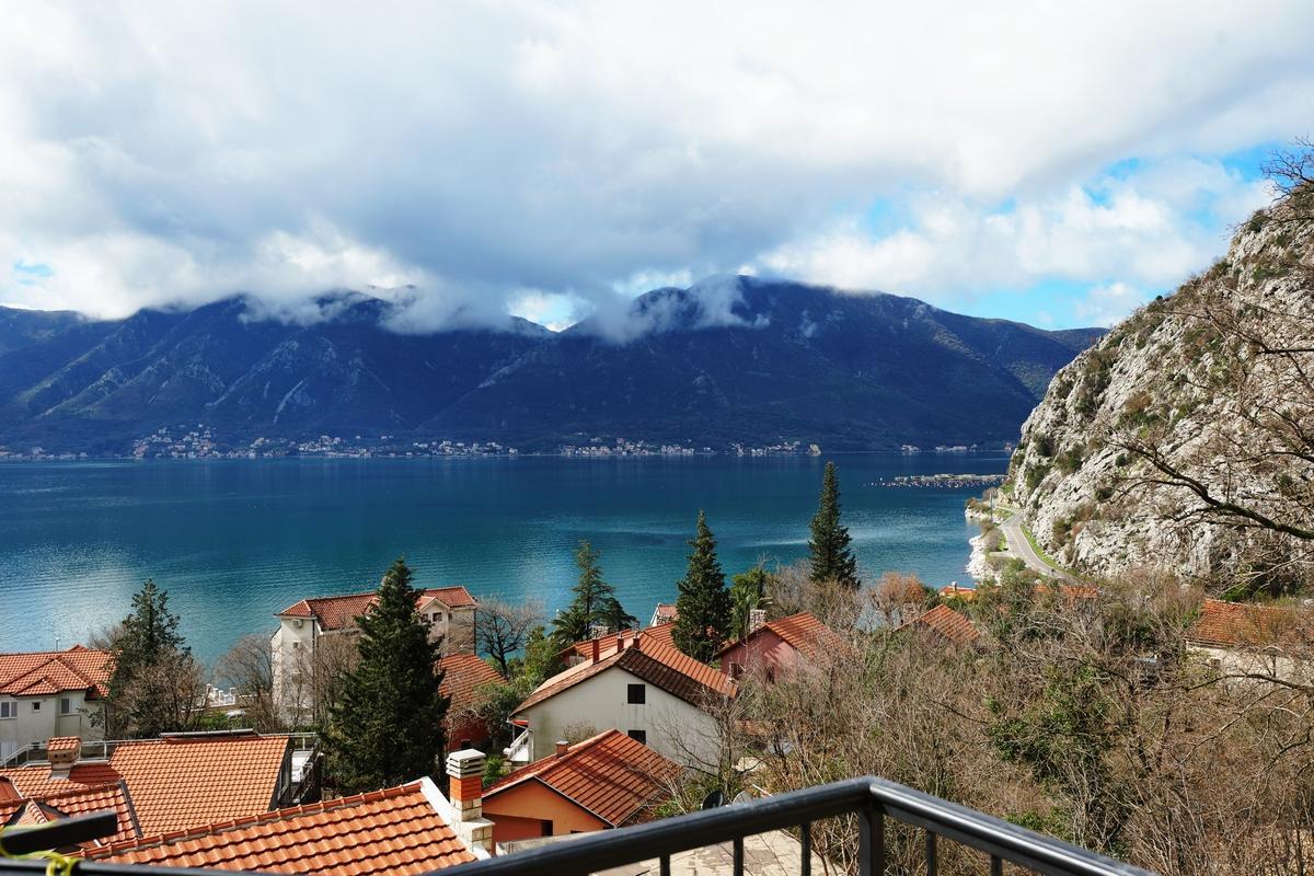 Apartments Fantasy Kotor Exterior photo
